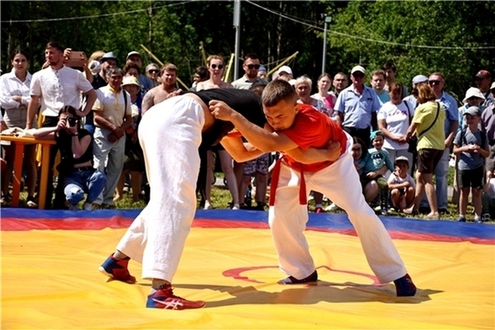 В Чувашии выстраивают систему подготовки чемпионов по национальной борьбе керешу