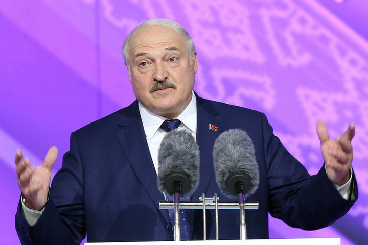 Лукашенко назвал условие для встречи с Трампом