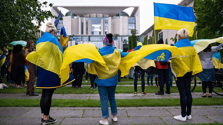 Рекордное число украинских беженцев покинуло Польшу на фоне волны агрессии к ним