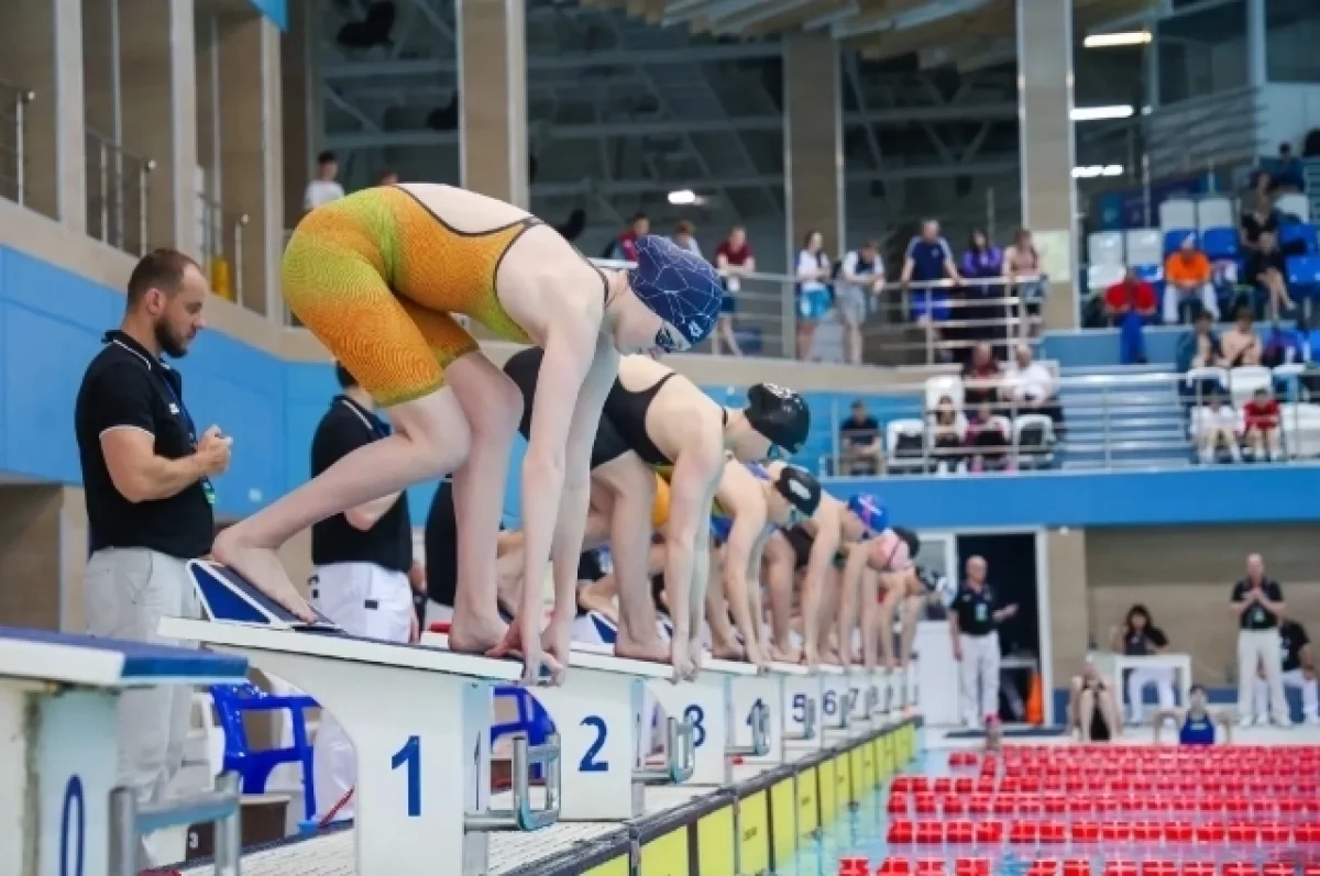 World Aquatics обязала страны гарантировать визы российским пловцам