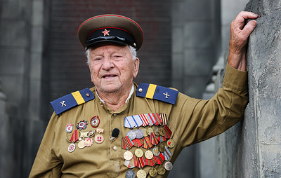Ветеран Знаменский призвал россиян любить Россию