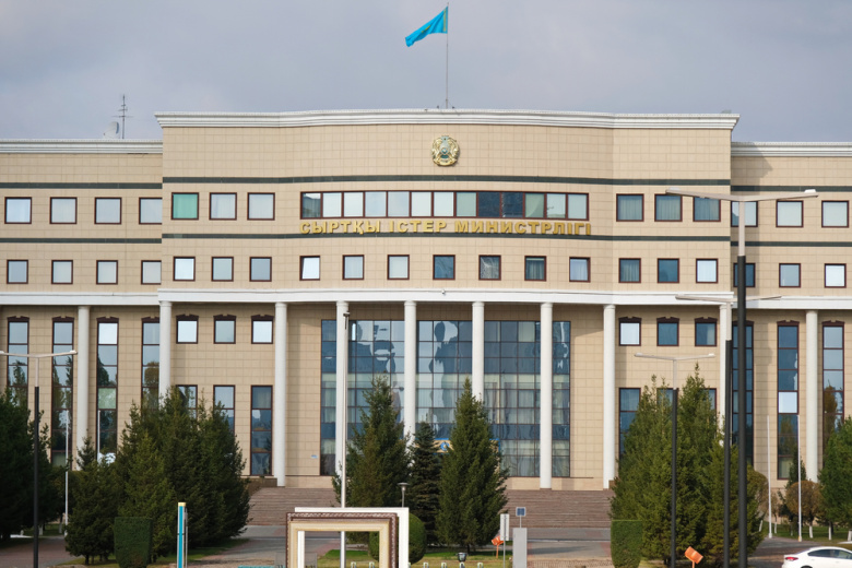 «Вызвать вопросы»: власти Казахстана предупредили чиновников