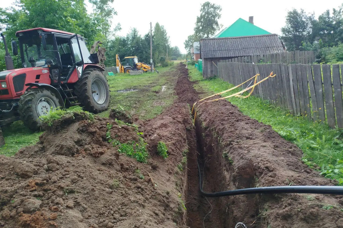 В Новоторъяльском округе строится распределительный газопровод для газификации деревни Шура