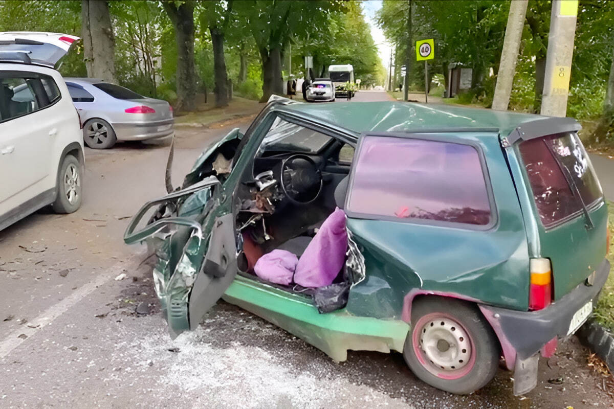 Два легковых автомобиля столкнулись в Панинском районе