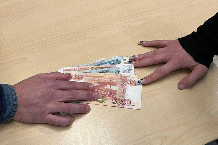 Желание стать матросом за взятку привело северянина не на палубу, а в суд