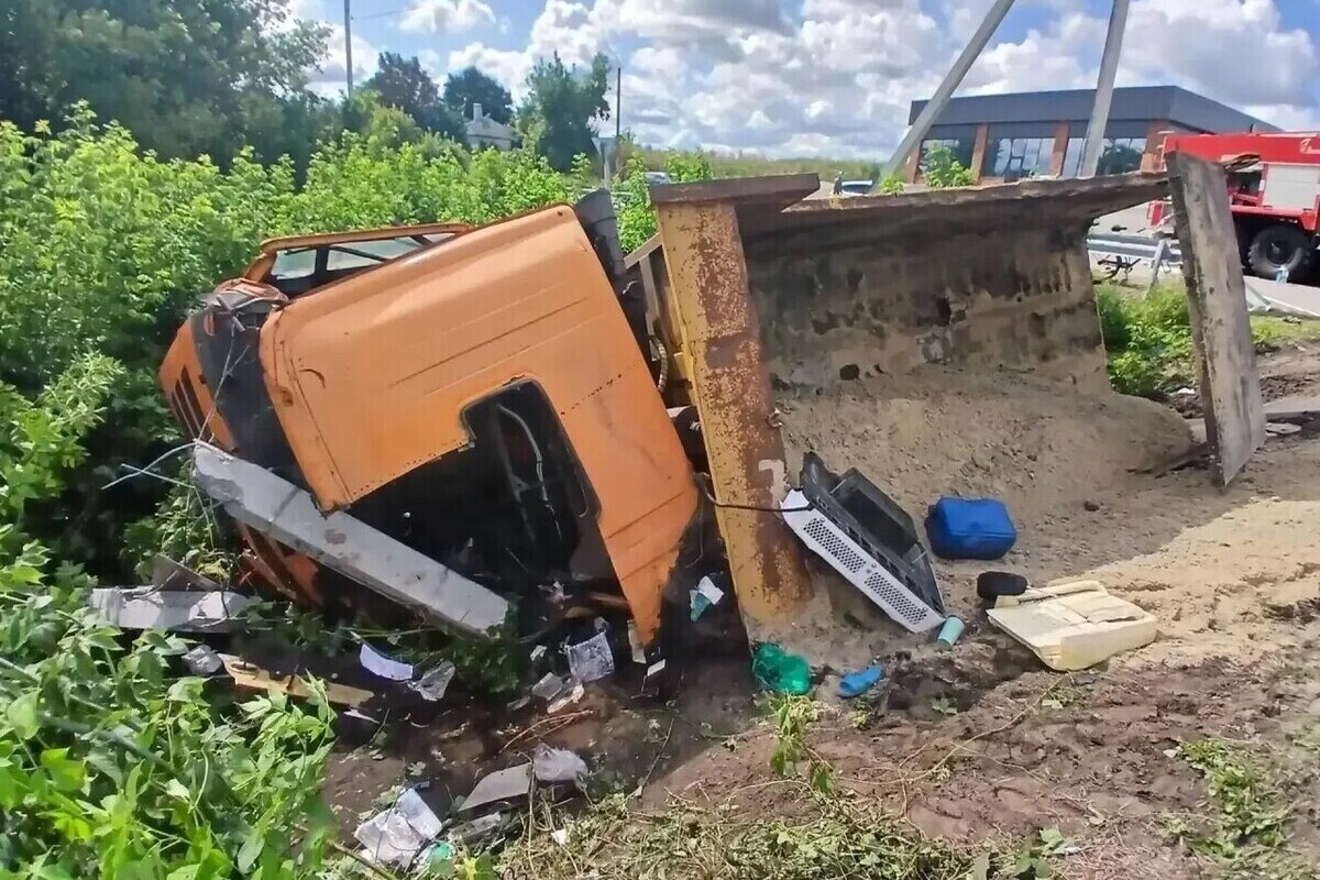 Авария под Воронежем: женщина погибла; пятеро ранены, среди них есть дети