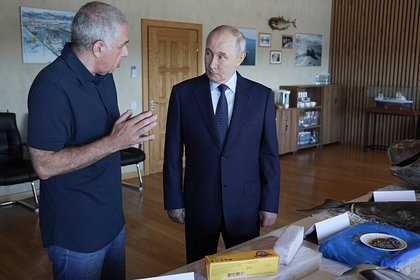 МИД Японии вызвал посла России из-за визита Путина на Курилы