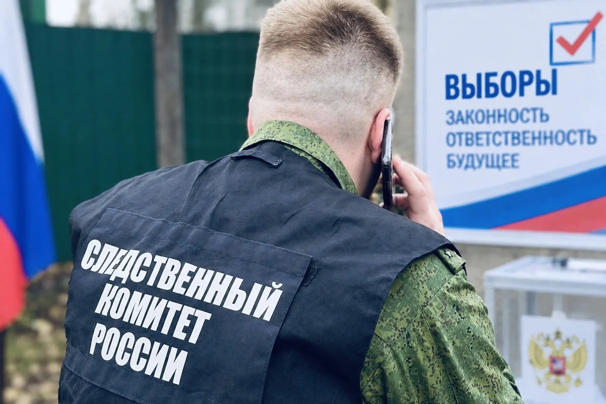 Новгородские следователи научили кадетов разбирать автомат Калашникова