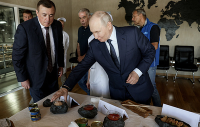 Путин увез с собой с Итурупа лососевую икру