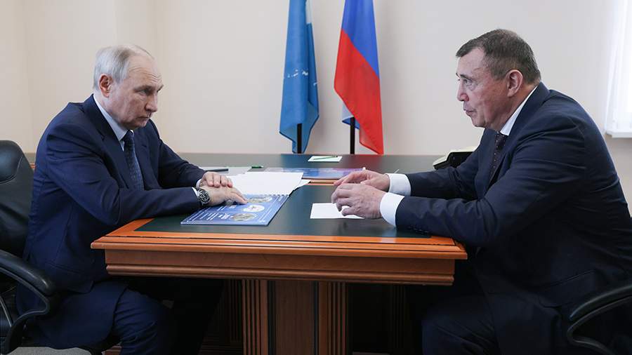 Губернатор Сахалинской области рассказал Путину о средней зарплате в регионе