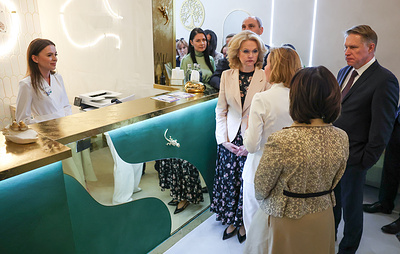 Голикова и Мурашко открыли Центр долголетия в Екатеринбурге