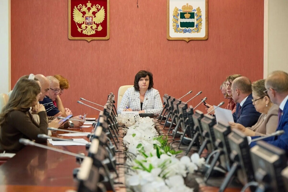Калужские законодатели обсудят новый бонус матерям-героиням