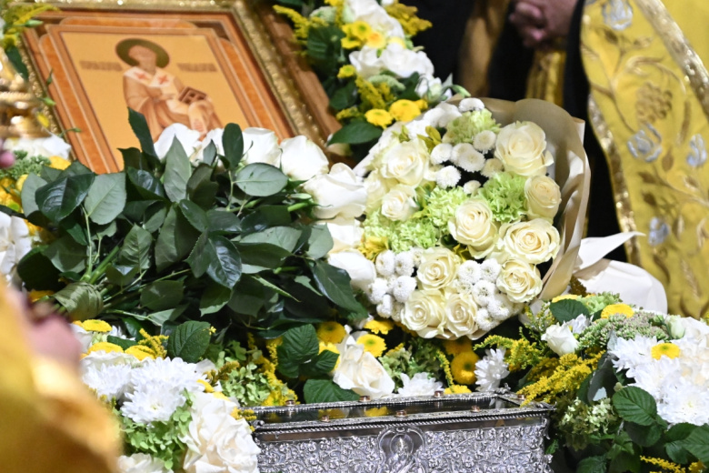 Мощи святого Спиридона Тримифунтского доставили в Москву