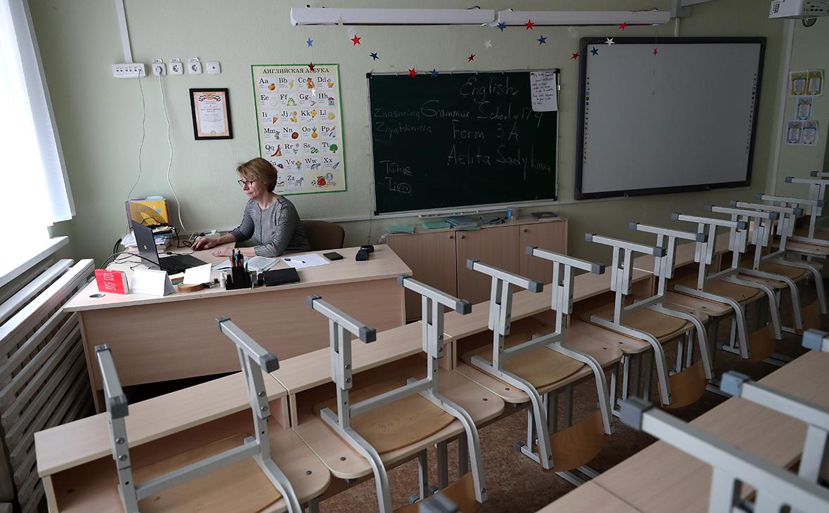 В Бурятии две школы и техникум перевели на дистант из-за медведей