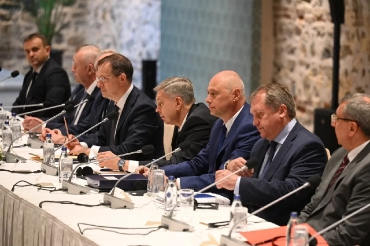 Раскрыт список стран, где могут пройти трехсторонние переговоры по Украине