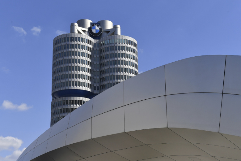 BMW сохранил контроль над «БМВ Банком» в России