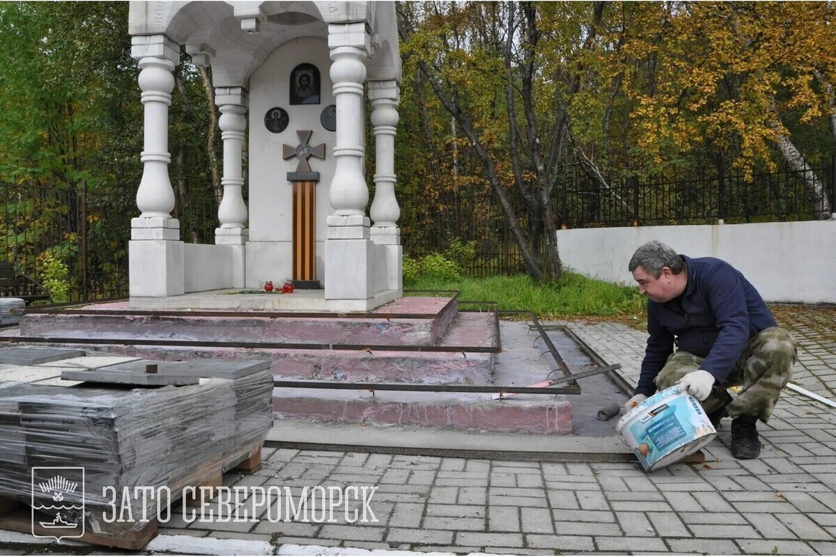 Устойчивая к влаге и морозам плитка появится на лестнице часовни в Североморске