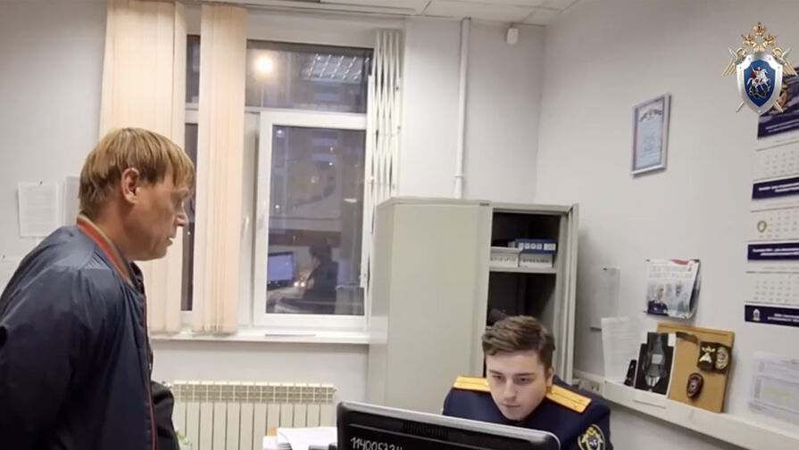 Петербуржец пообещал двум детям подарки и изнасиловал