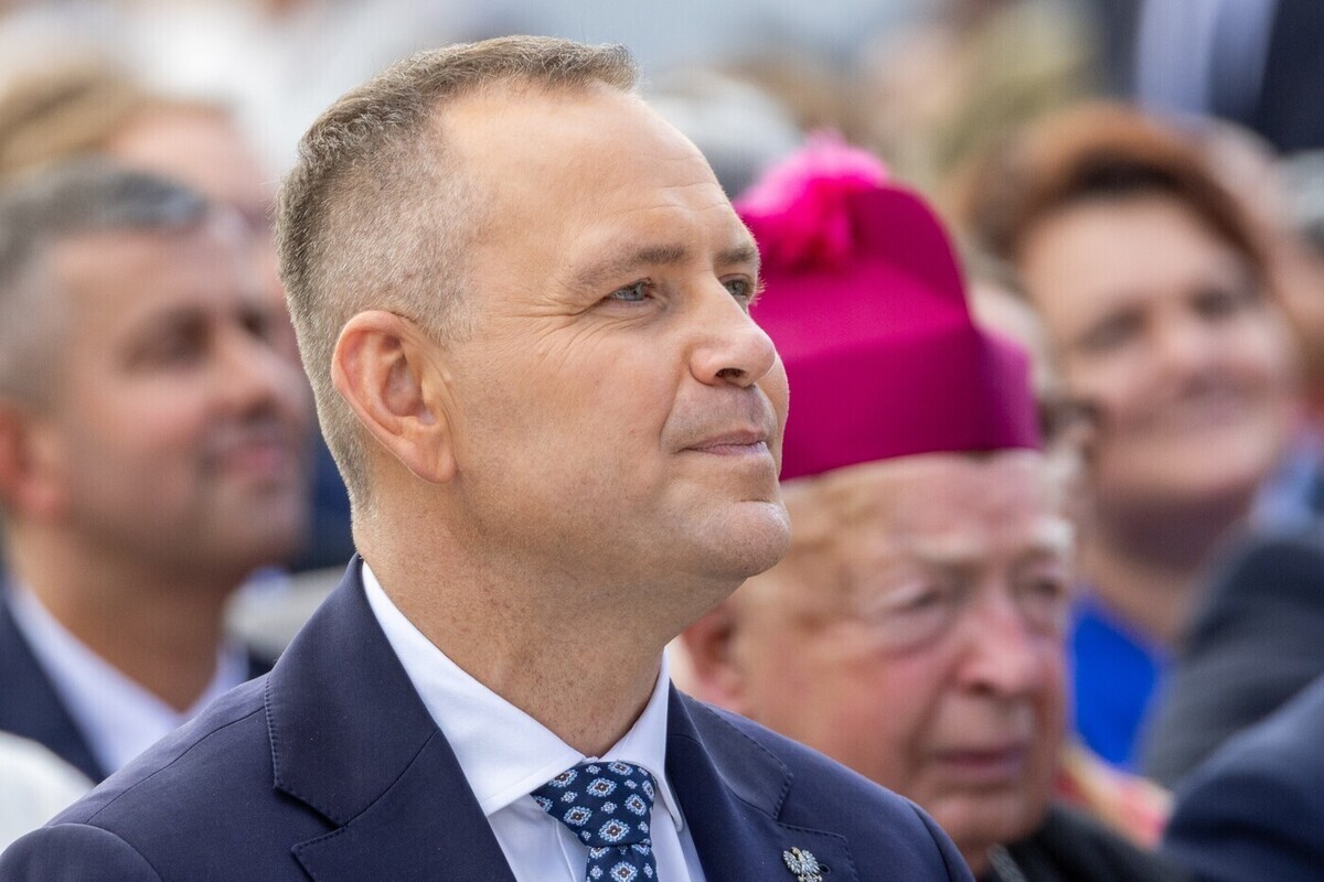 Президент Польши Навроцкий судится из-за публикаций о «сутенерском прошлом»