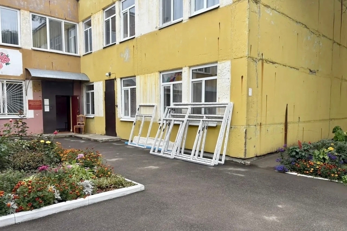 В Орле в пострадавшем из-за вражеского БПЛА детском саду №97 начали внутренний ремонт помещений