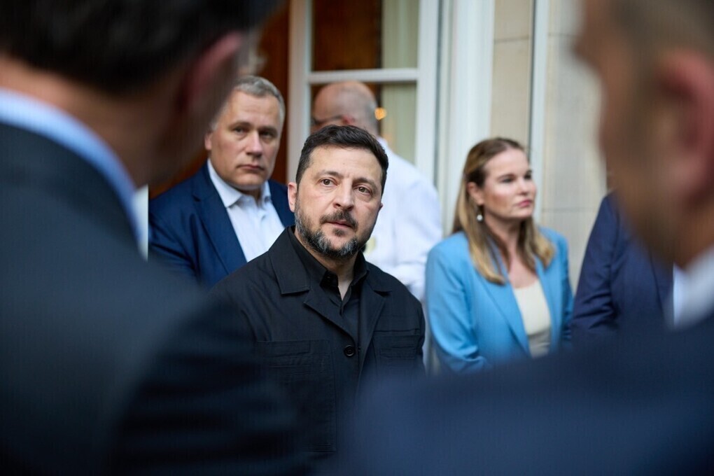 Эксперт рассказал, зачем Зеленский просит ракеты, зная, что их нет