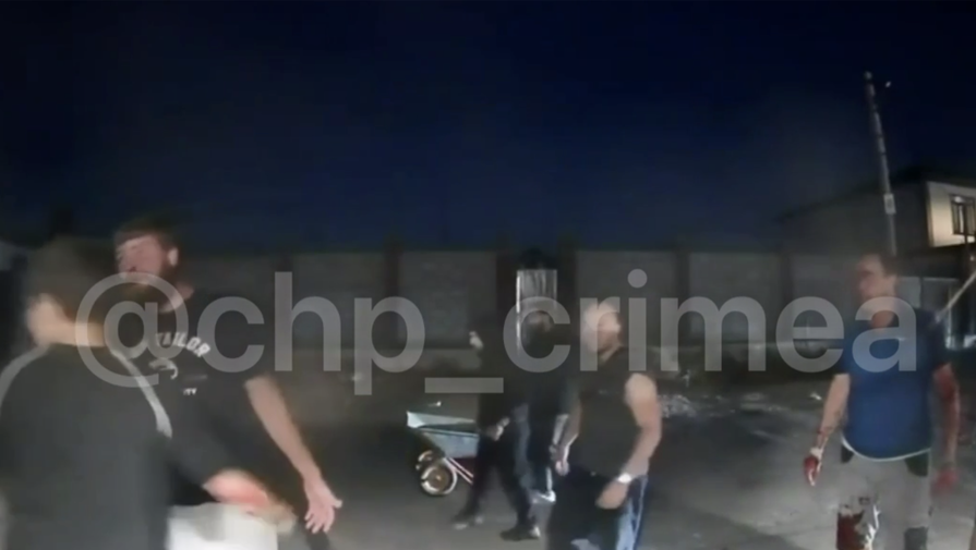 В Крыму мужчину обстреляли на глазах детей после ссоры с соседями из-за громкой музыки