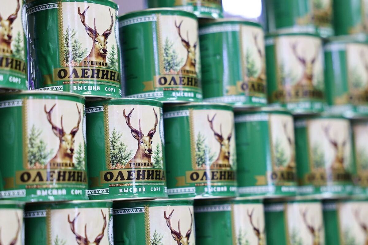 В Новом Уренгое открылся торговый павильон с ямальской продукцией