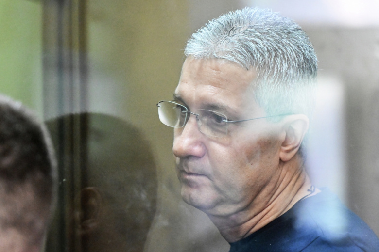 С бывшего замминистра обороны потребовали взыскать долг за «коммуналку»
