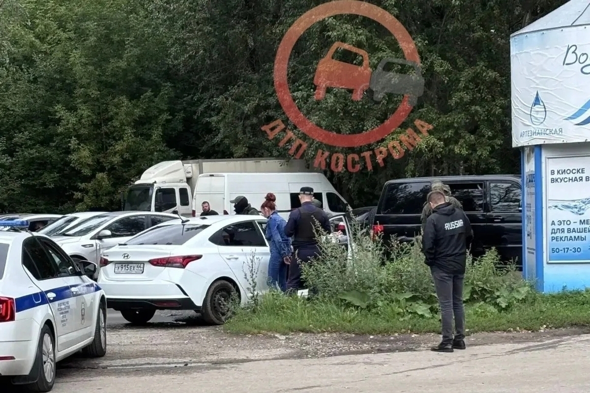 В Костроме на улице Юбилейной произвели силовое задержание
