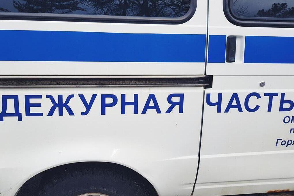Более 150 кустов конопли и 900 граммов марихуаны нашли у жителя Мостовского района