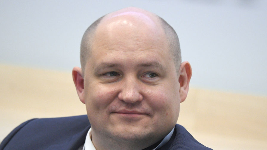 В Севастополе прохожие помогли задержать подозреваемую в подрыве военного