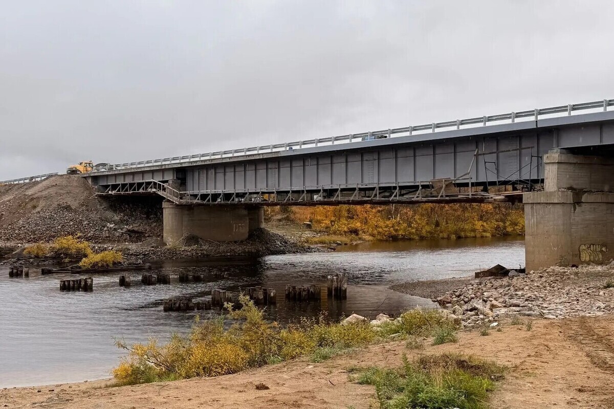 Один из двух мостов на «Серебрянке» обновили для удобства водителей Заполярья