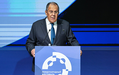 Лавров: Запад пытается вмешаться в волеизъявление россиян и за рубежом, и в РФ