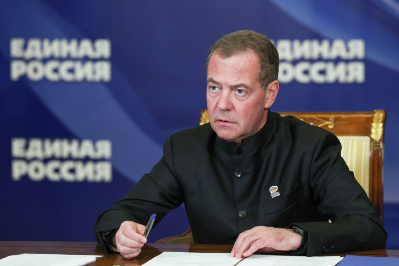 Медведев указал на признак силы России на фоне Украины