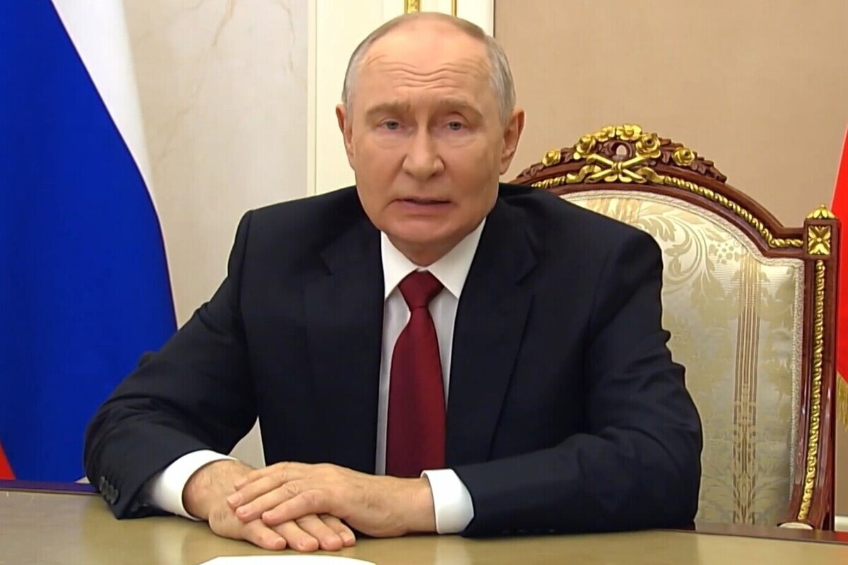 «Победу куют герои»: Путин обратился к нации перед выборами