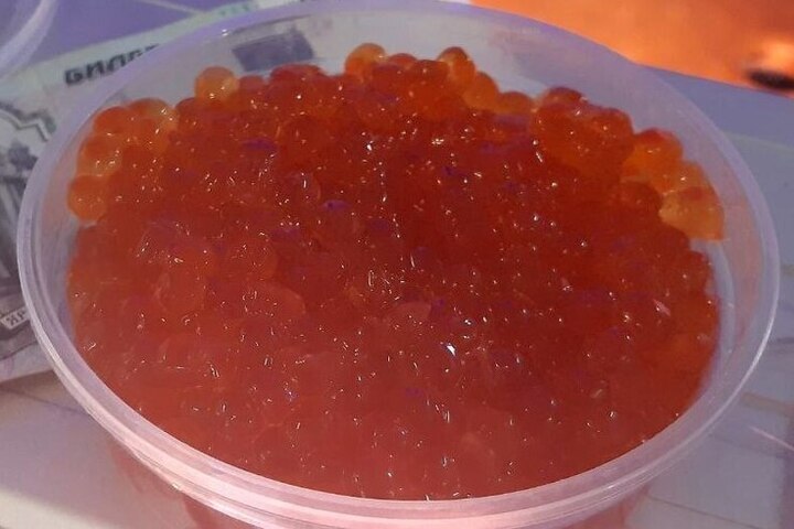 Из Кыргызстана в Калининградскую область прилетели 50 тысяч икринок