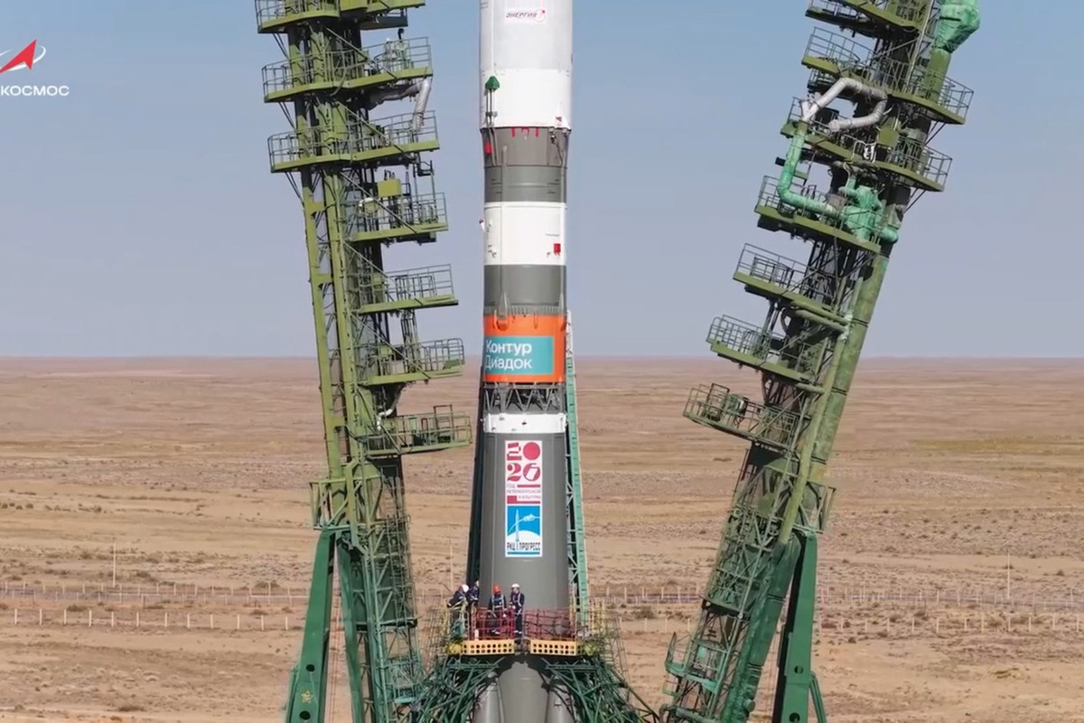 Символика Года петербургской культуры отправилась в космос