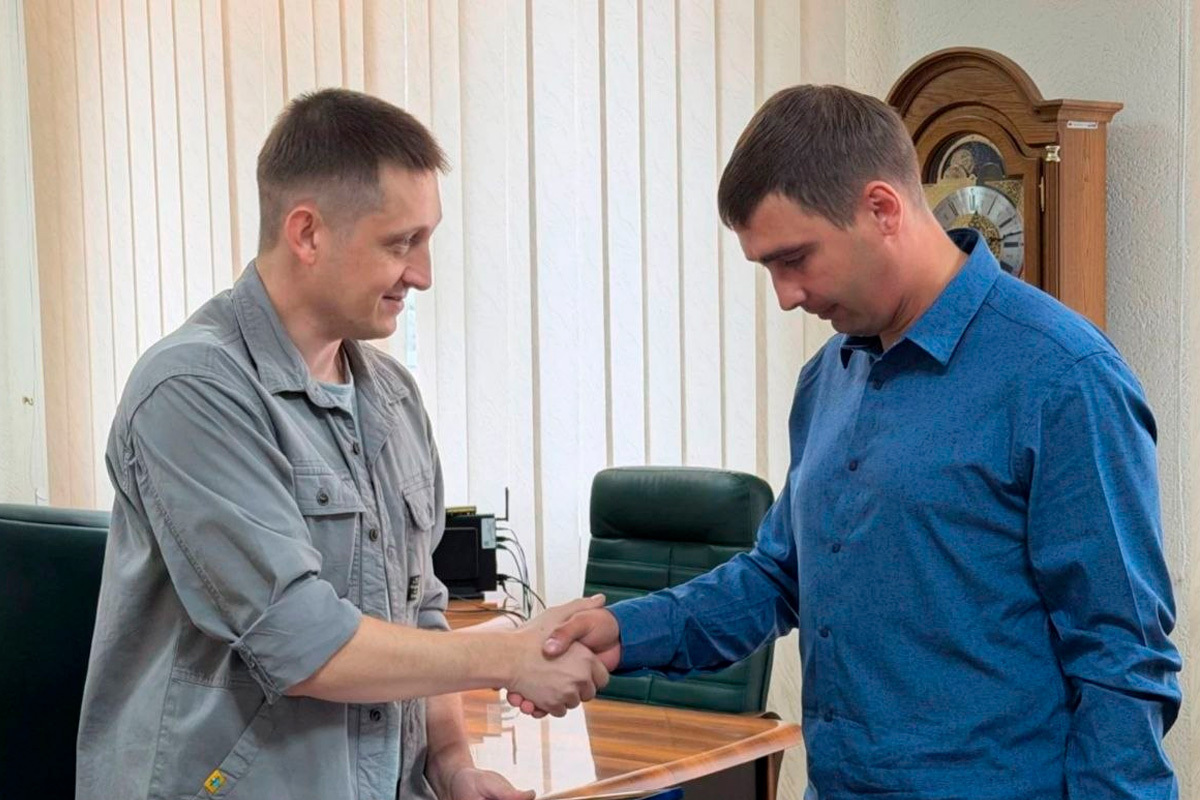 Донецкий водитель получил благодарность за спасение пассажиров под обстрелом