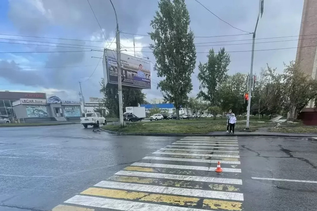 В Новосибирске 11-летний велосипедист угодил под колеса пассажирского автобуса
