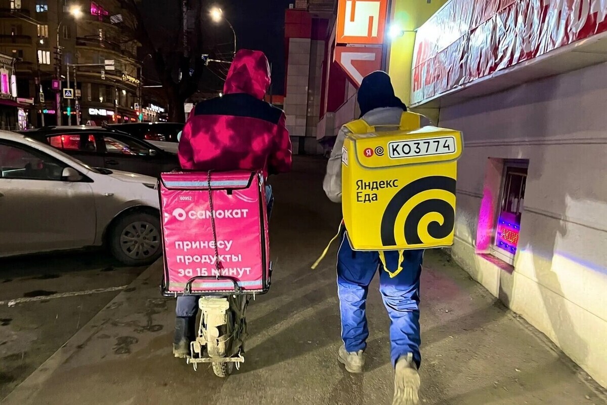 В Саратове у доставщика еды украли велосипед
