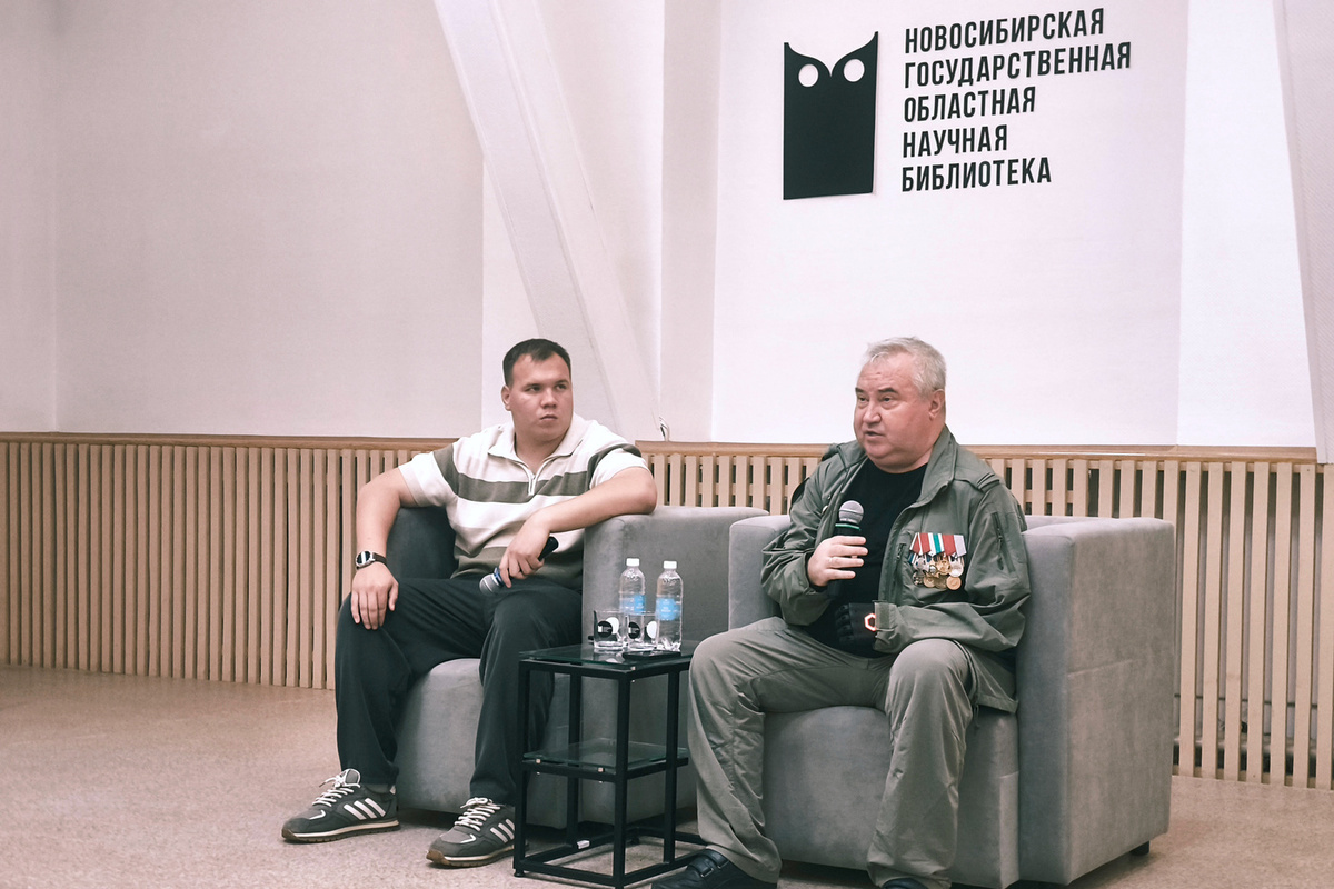 Военкор Алексей Ивлиев рассказал новосибрцам о работе в горячих точках