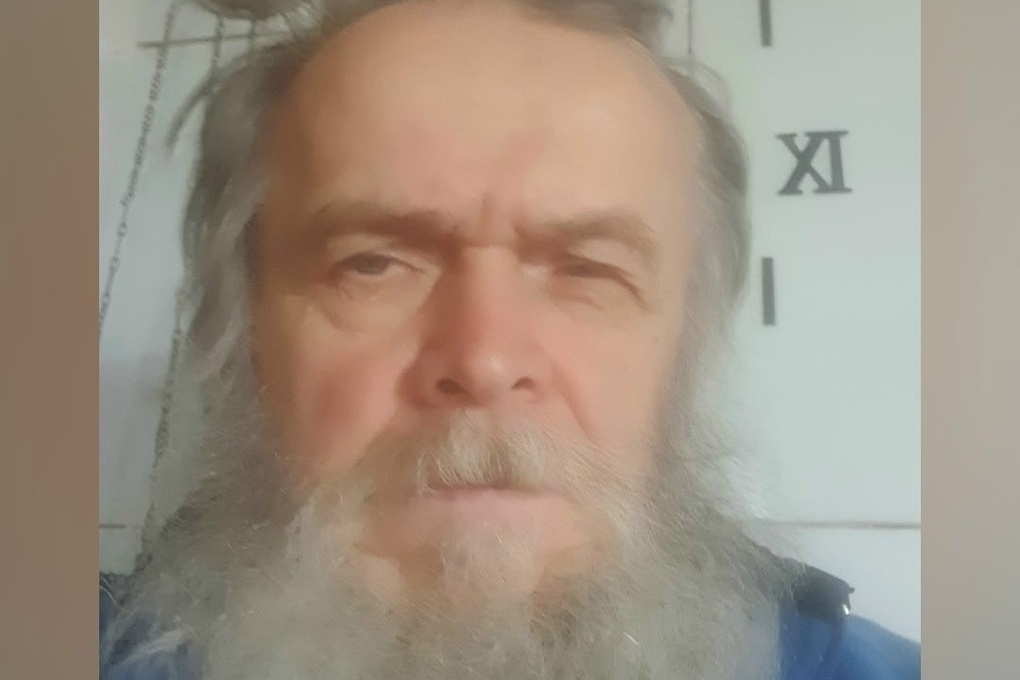 «Православный поэт» Никологорский снова собирает у себя девиц