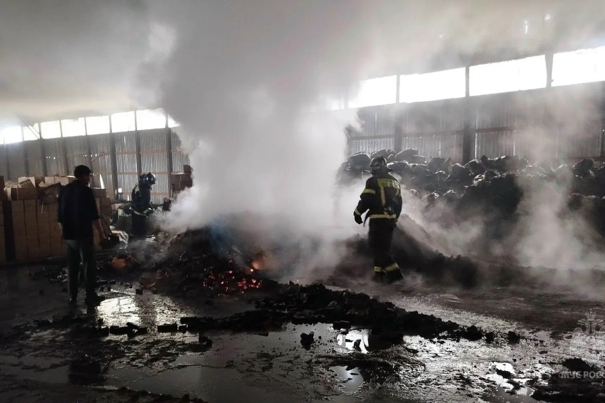 В поселке Афанасьево на предприятии сгорело 90 кубометров пеллет