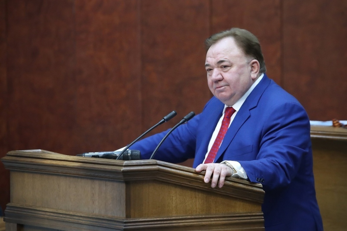 Глава Ингушетии почтил память брата Алихана в 19-ю годовщину его гибели
