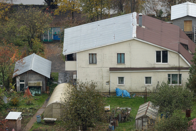 Россиян предупредили о схеме мошенников с продажей слишком дешевых домов