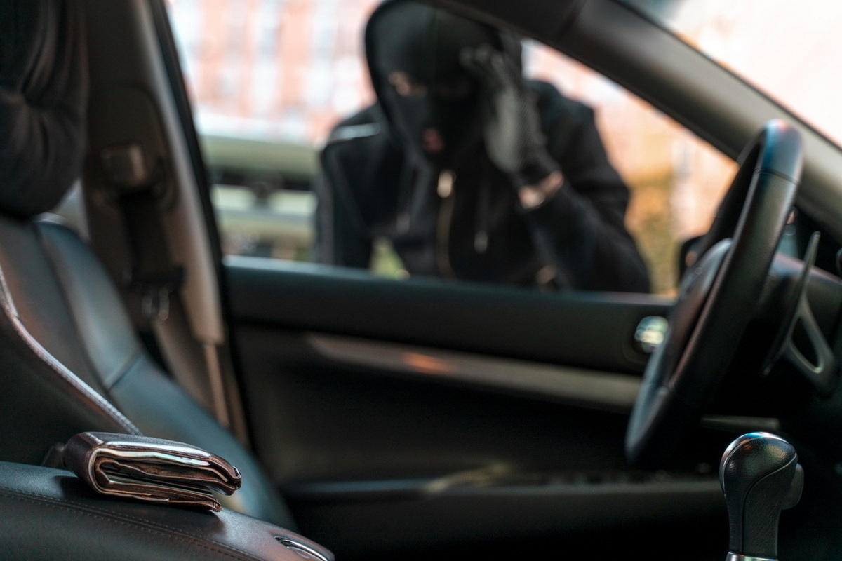 Юный йошкаролинец подозревается в нескольких кражах из автомашин