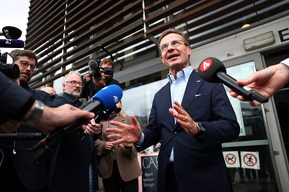 Премьер Швеции подал в отставку