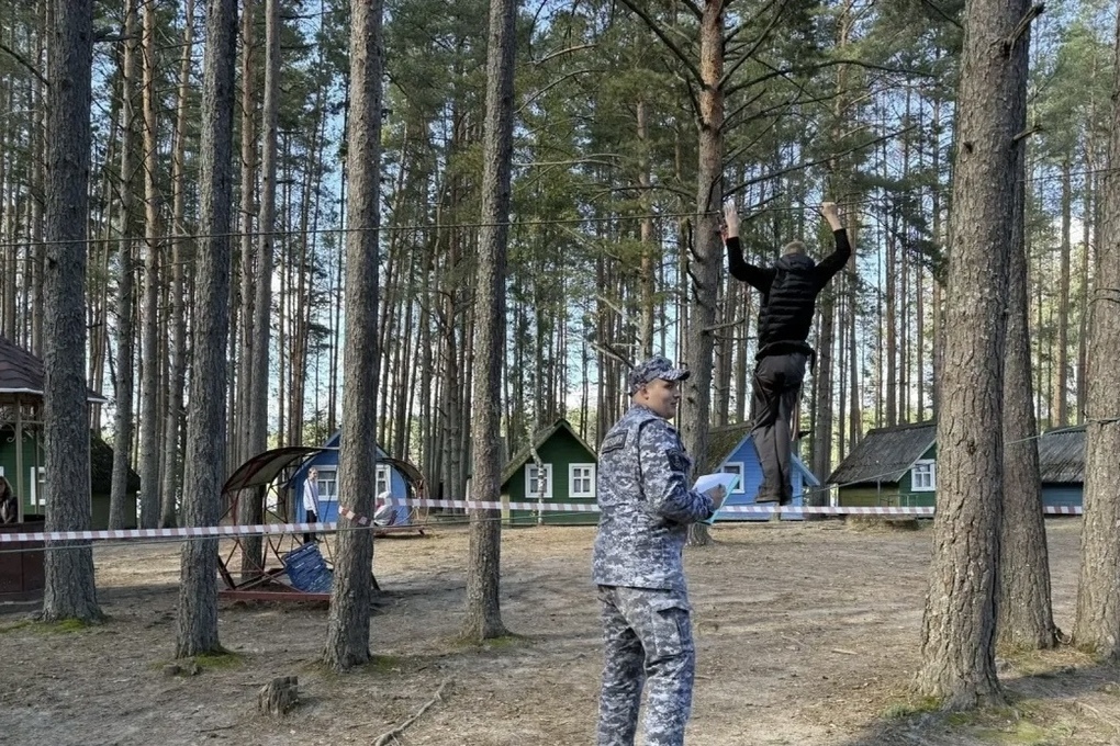 Росгвардейцы провели для юных великолучан соревнования по спортивному ориентированию