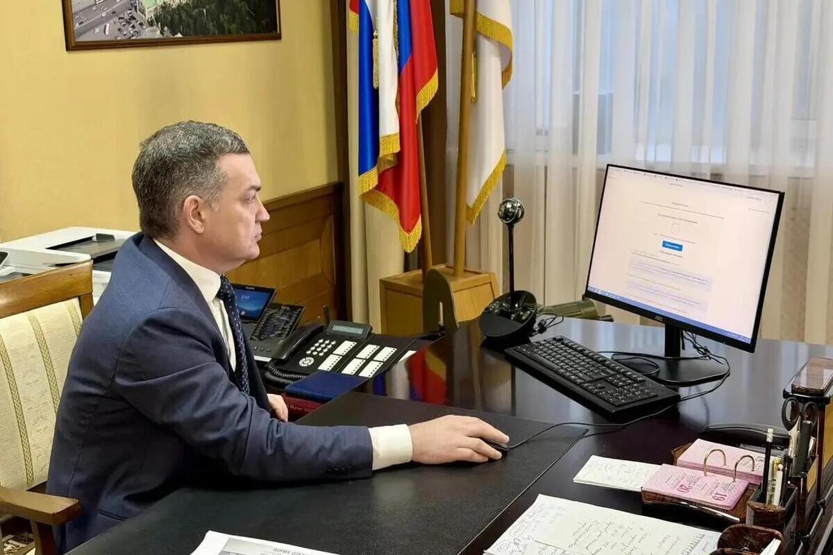 Мэр Новосибирска проголосовал онлайн и призвал горожан проявить единство