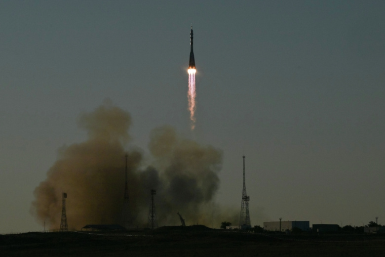 С Плесецка запустили ракету с космическими аппаратами для Минобороны России